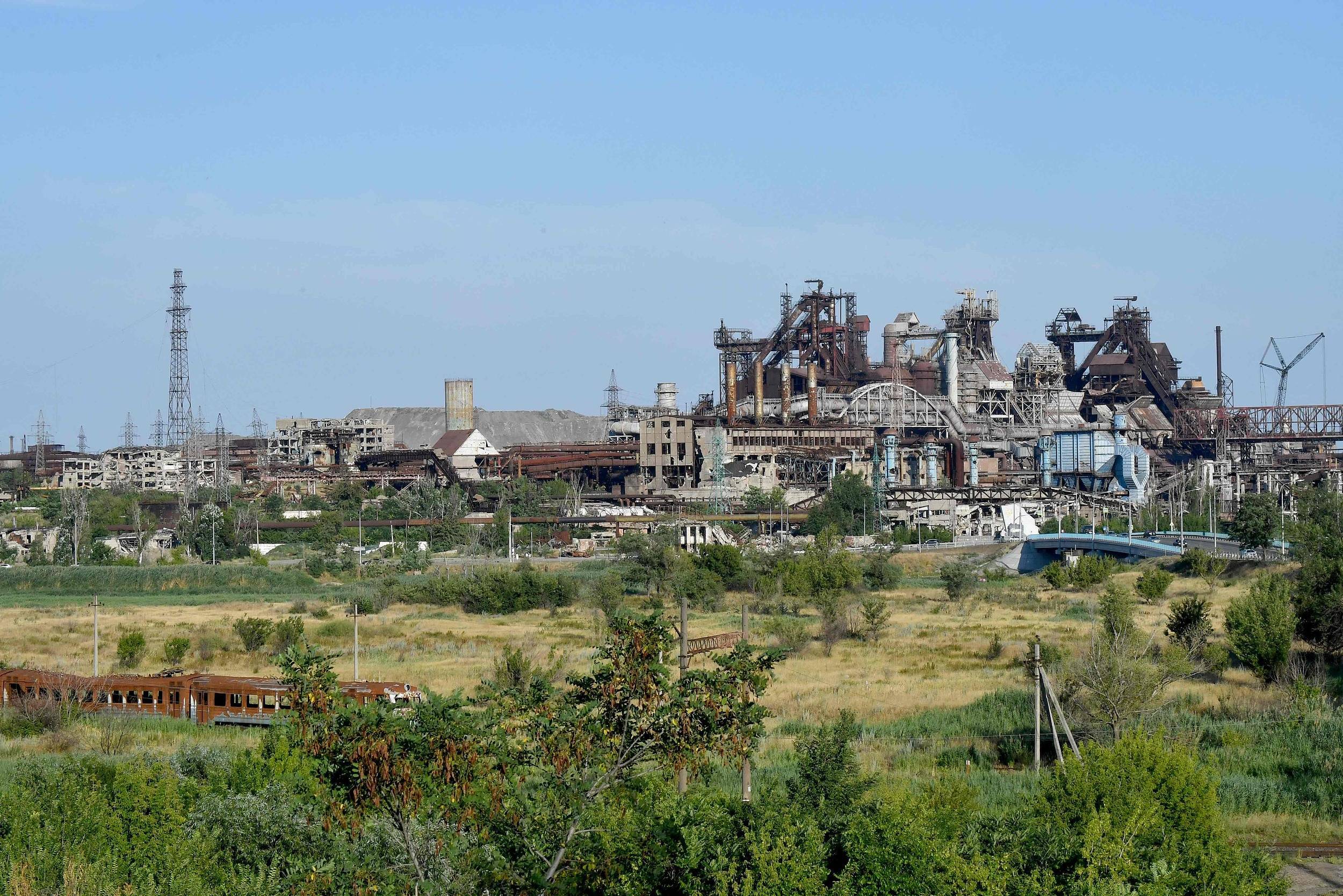 乌克兰割让更多领土、裁军一半,特朗普已批准新俄乌和平计划